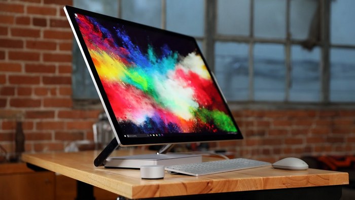 H Microsoft πούλησε διπλάσιο αριθμό υπολογιστών Surface Studio από όσους περίμενε