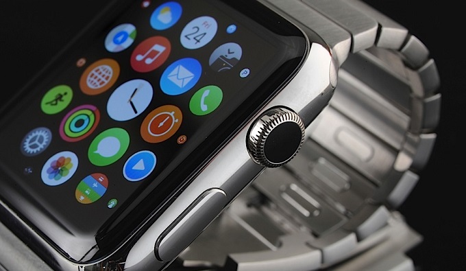 Πατέντα για το Apple Watch, επιτρέπει την ανταλλαγή αρχείων με μία χειραψία