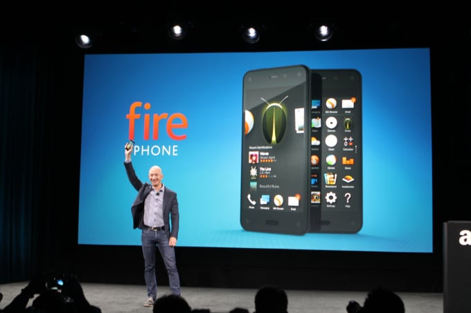 Η Amazon παρουσιάζει το πρώτο της smartphone, το Fire Phone
