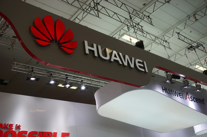 H Huawei μηνύει την Samsung για παραβιάσεις πατεντών