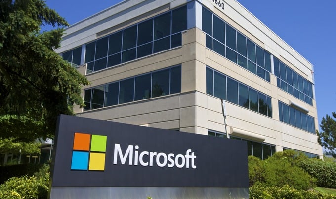 Μήνυση της Microsoft κατά του Υπουργείου Δικαιοσύνης