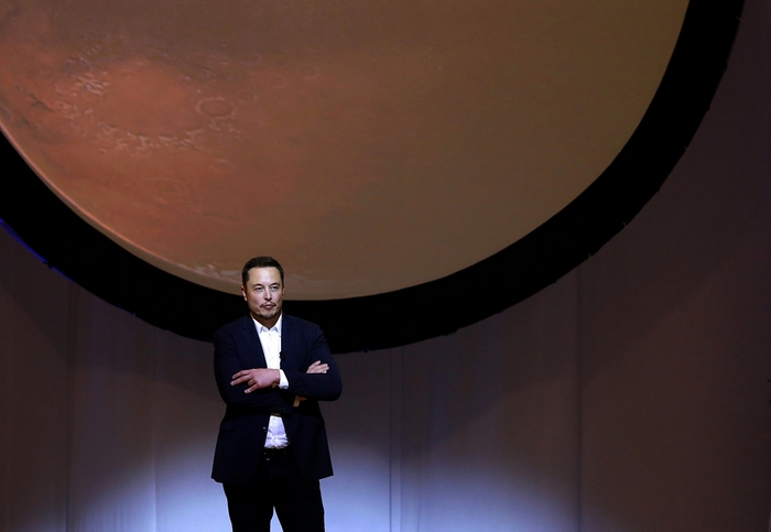 H αποικία που θέλει να δημιουργήσει ο Elon Musk στον Άρη θα έχει στην διάθεση της πολλά ρομπότ εξόρυξης