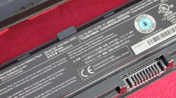 Ανάκληση μπαταριών από την Toshiba, επειδή υπερθερμαίνονται και λιώνουν