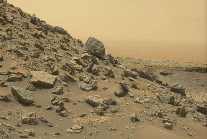 Νέες φωτογραφίες του Curiosity από τις βραχώδεις περιοχές του Άρη