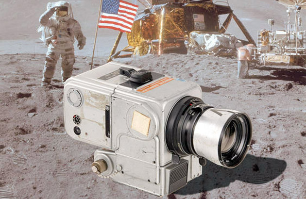 Βιέννη: Γκαλερί βγάζει σε δημοπρασία την κάμερα της διαστημικής αποστολής Apollo 15