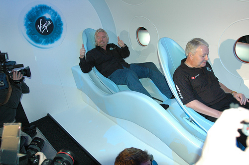 Virgin Galactic: Το 2013 η πρώτη τουριστική πτήση στο διάστημα