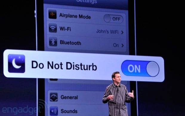 Η Apple απολύει τον Scott Forstall, τον υπεύθυνο του iOS