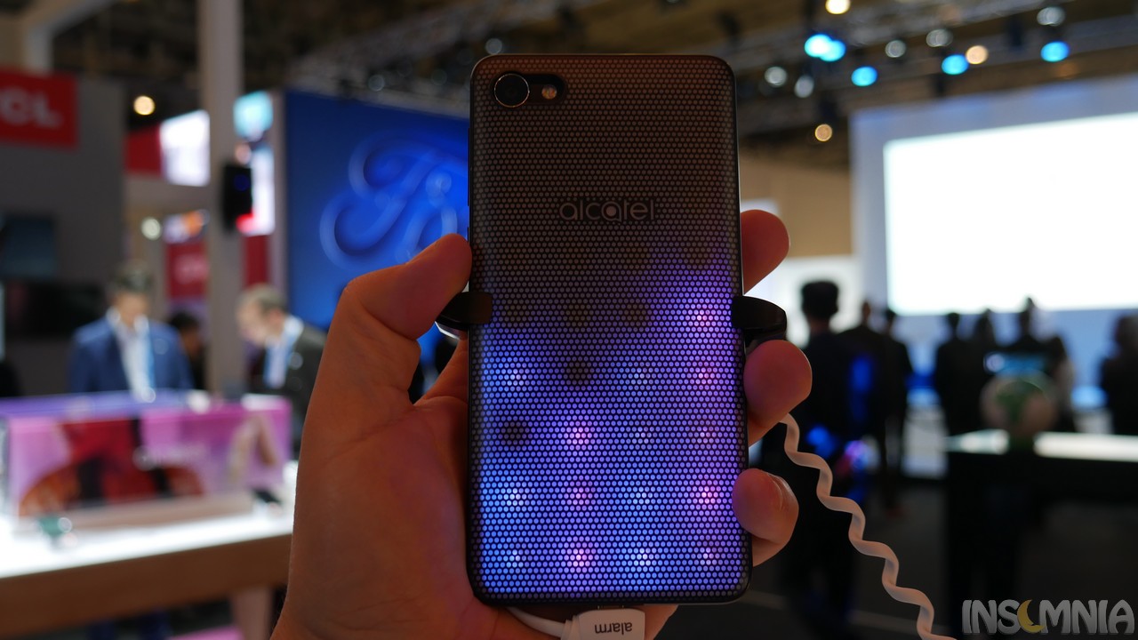 Το Alcatel A5 LED έχει φωτιζόμενη "πλάτη" [Video]