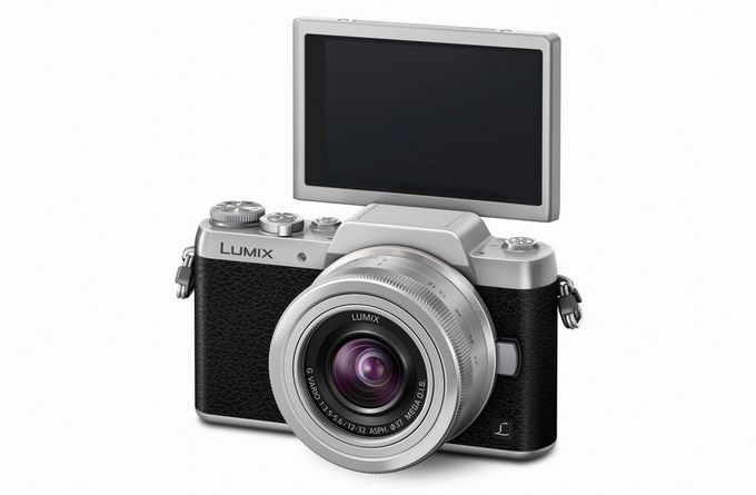 Lumix GF7:  Νέα mirrorless κάμερα από την Panasonic με έμφαση στη λήψη selfies