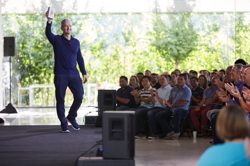 Η Apple πούλησε το δισεκατομμυριοστό iPhone