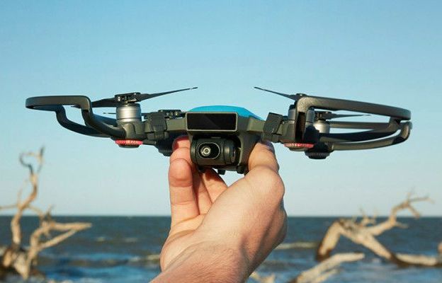 Το Spark είναι το μικρότερο και πιο εύκολο στη χρήση drone της DJI με τιμή €599