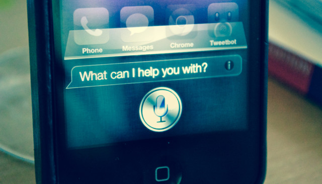 Apple Siri: Για έως δύο χρόνια κρατά το ιστορικό των συζητήσεων των χρηστών
