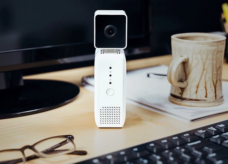Η Amazon λανσάρισε την AI κάμερα DeepLens και εργαλεία μηχανικής εκμάθησης για επιχειρήσεις