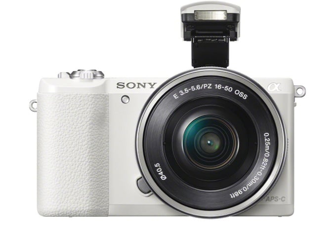 Sony A5100, η μικρότερη APS-C κάμερα με ενσωματωμένο flash