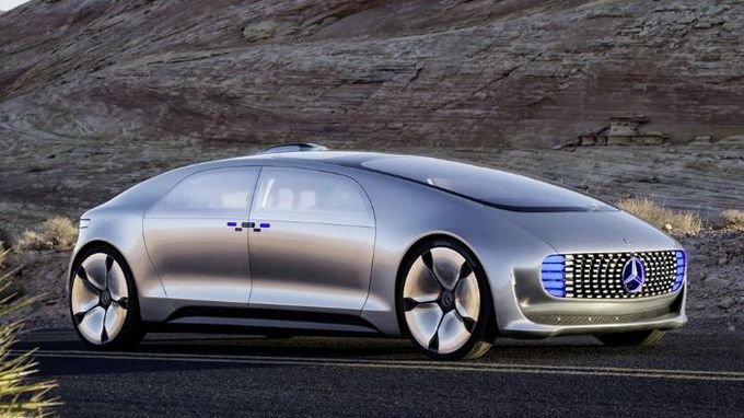 F 015 Luxury In Motion: Η πρωτότυπη πρόταση της Mercedes-Benz για αυτόνομο αυτοκίνητο