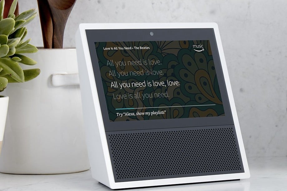 Η Amazon ανακοίνωσε το Echo Show που ενσωματώνει την Alexa και οθόνη αφής