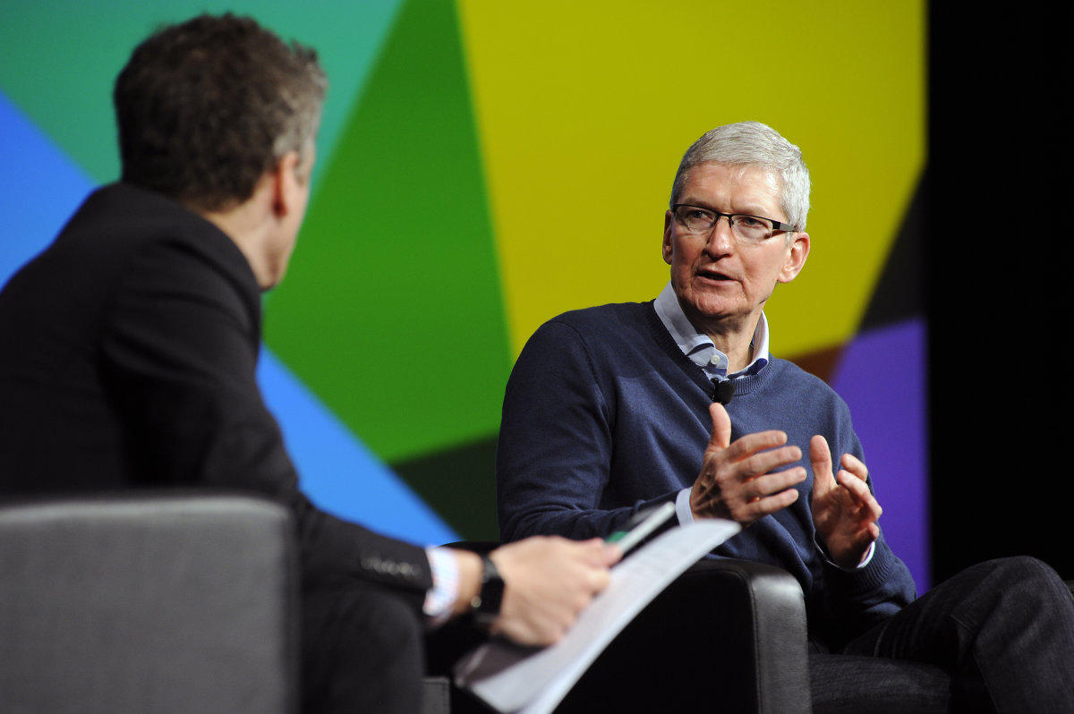 Η Apple, σύμφωνα με τον CEO, Tim Cook, δεν πρόκειται να συγχωνεύσει τα iOS και OS X