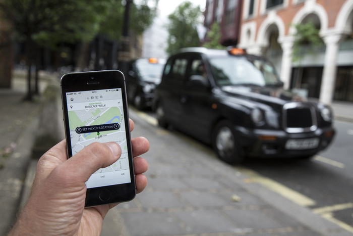 H Uber έχασε την άδεια λειτουργίας της στο Λονδίνο