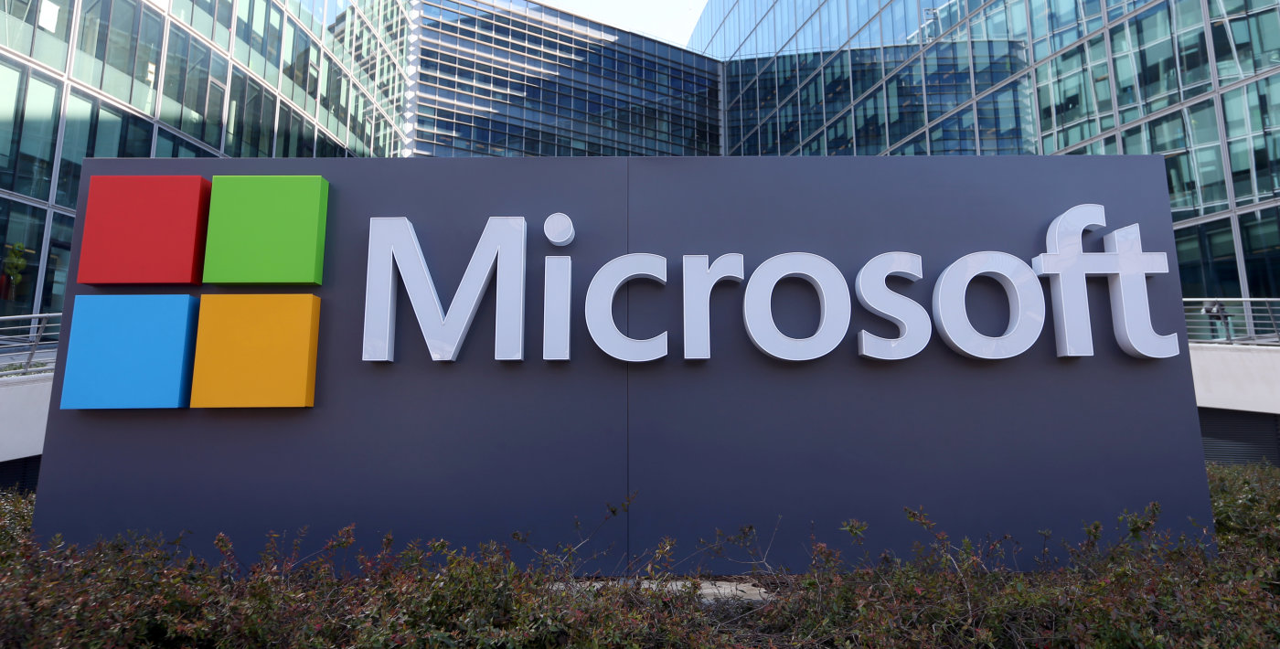 Tο τμήμα smartphones της Microsoft βρίσκεται σε… ελεύθερη πτώση