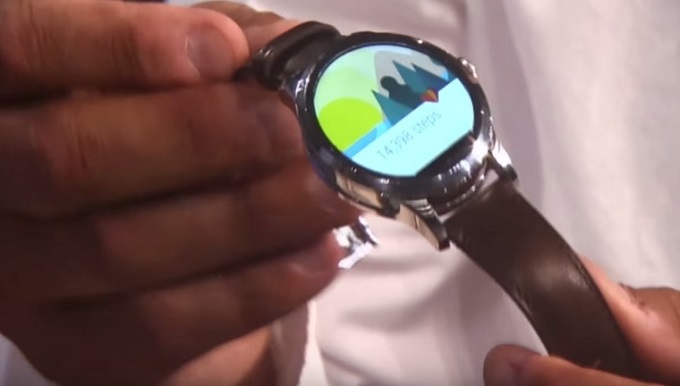 Η Fossil πραγματοποίησε επίδειξη της νέας της σειράς από Intel-based smartwatches