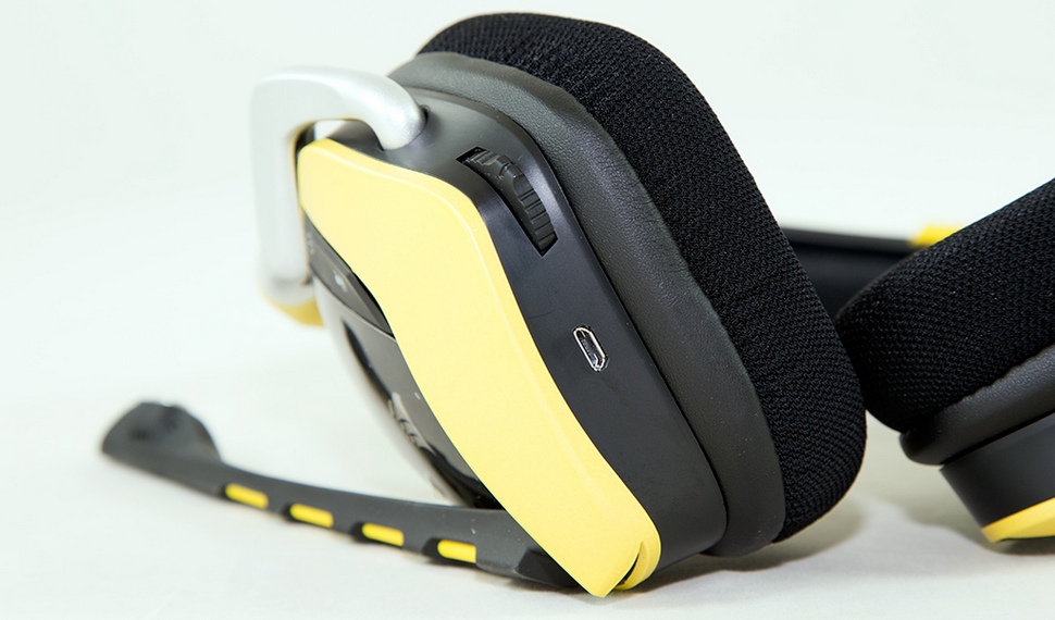 Corsair Gaming VOID RGB Wireless Dolby 7.1 Headset Review