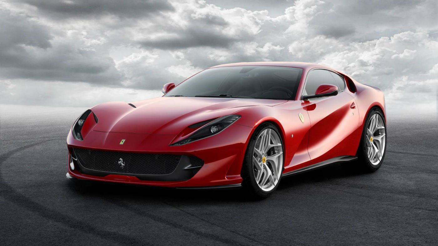 Περισσότερες πληροφορίες για "Τελικά, και η Ferrari θα κατασκευάσει ηλεκτρικό supercar"