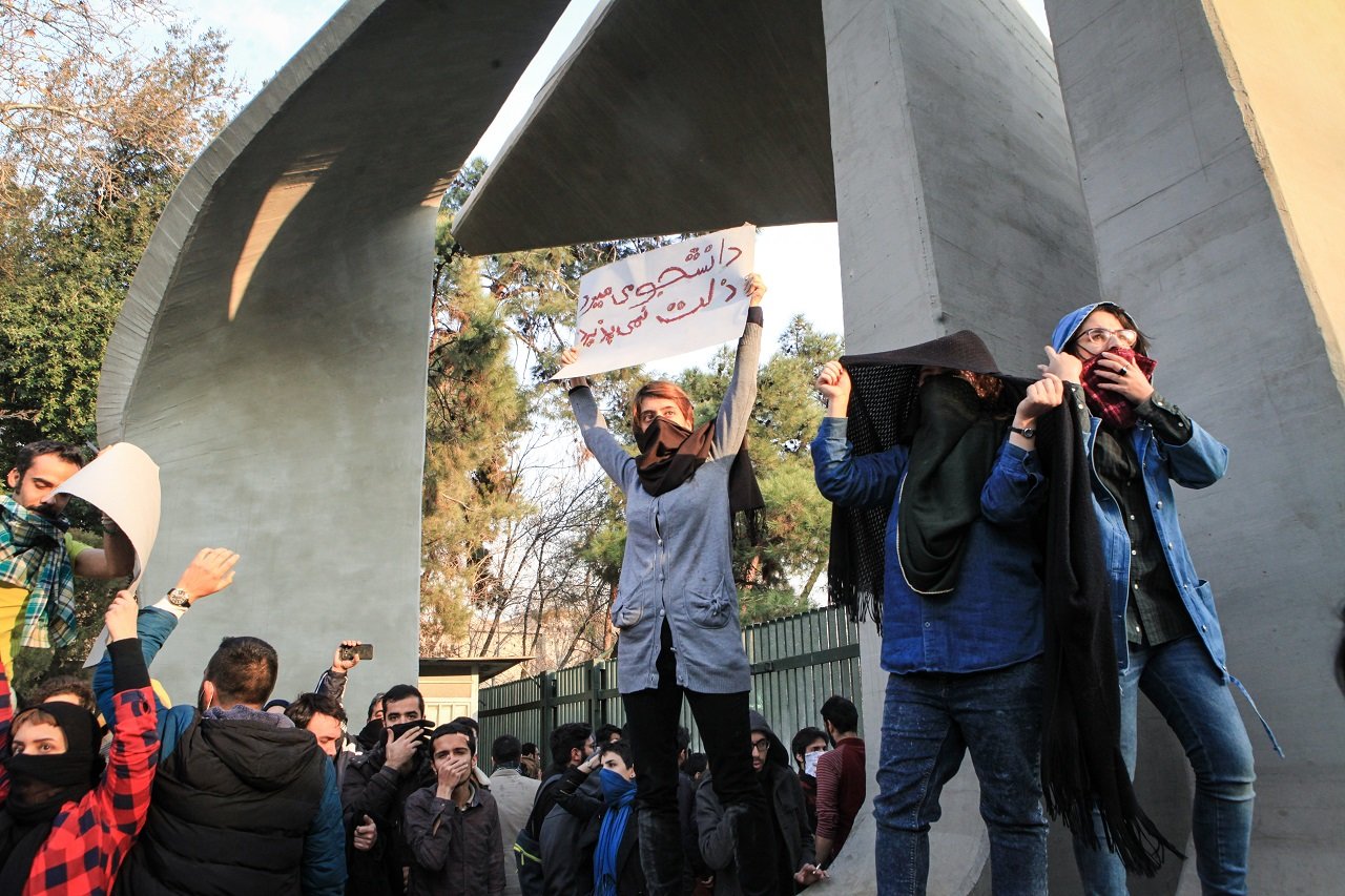 Ιράν: Προσωρινό “μπλόκο” των Telegram και Instagram εν μέσω αντικυβερνητικών διαδηλώσεων