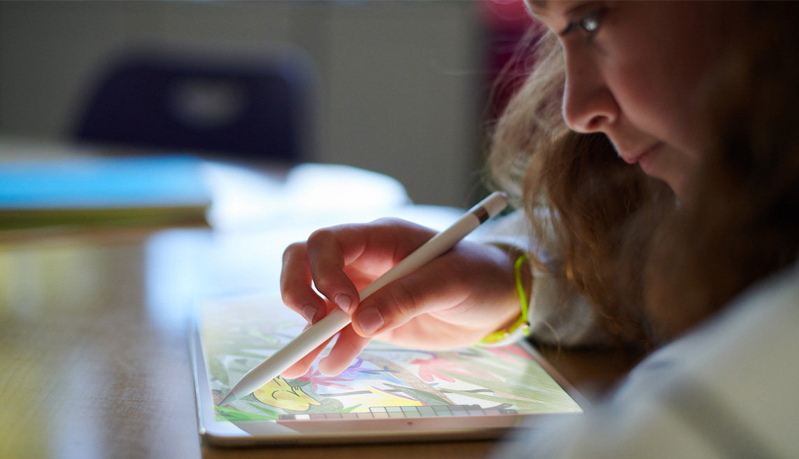 Νέο 9.7-inch iPad ανακοίνωσε η Apple με υποστήριξη Apple Pencil