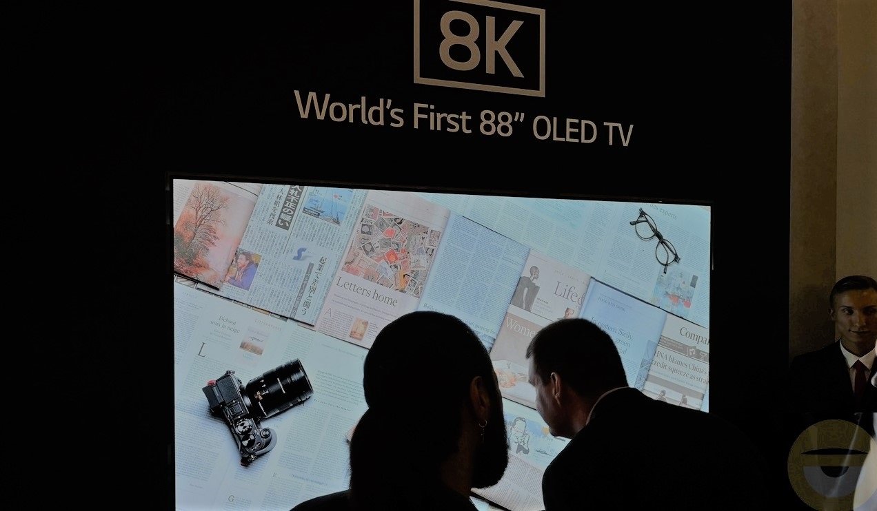 Περισσότερες πληροφορίες για "Η LG παρουσίασε τηλεόραση 88 ιντσών τεχνολογίας OLED στις 88 ίντσες και MicroLED στις 176 ίντσες"