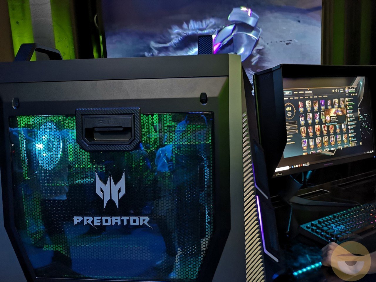Παίξαμε από το «κόκπιτ» του Predator Thronos της Acer