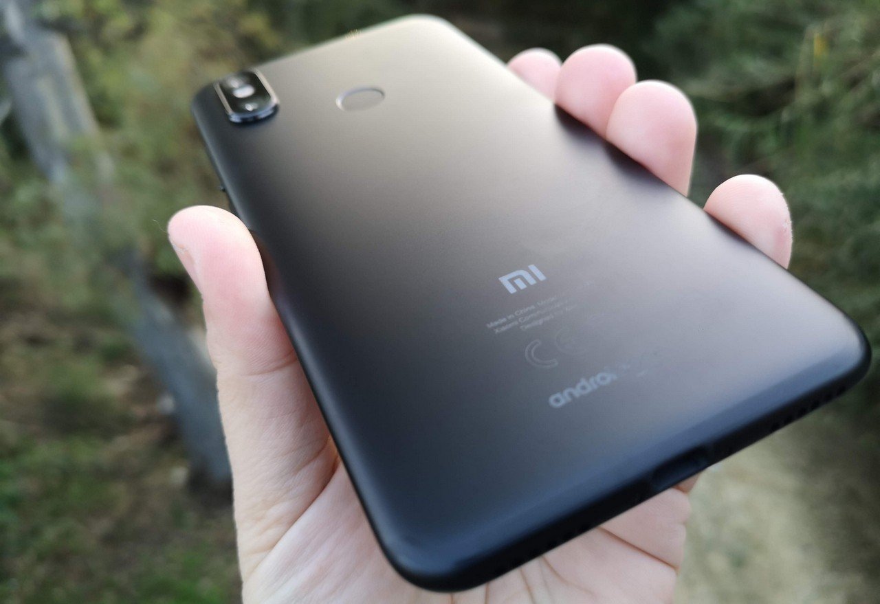 Xiaomi Mi A2 Review