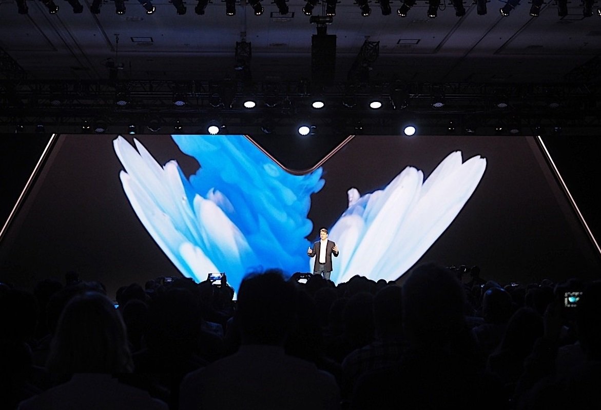 Η Samsung ανακοίνωσε την Infinity Flex Display και μαζί το νέο One UI για το επερχόμενο «foldable» Galaxy phone της