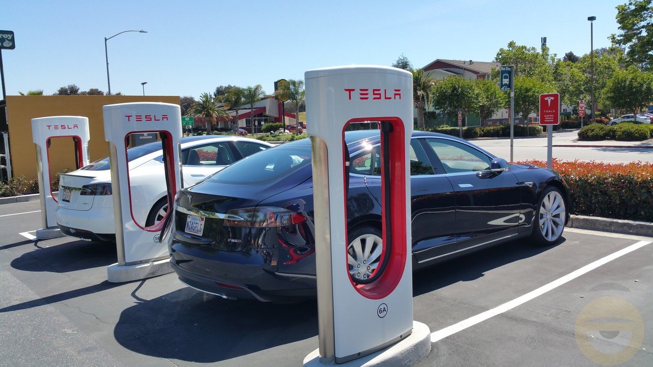 Το 2019 η Tesla θα διαθέσει τον επόμενης γενιάς Supercharger της που φορτίζει ταχύτατα