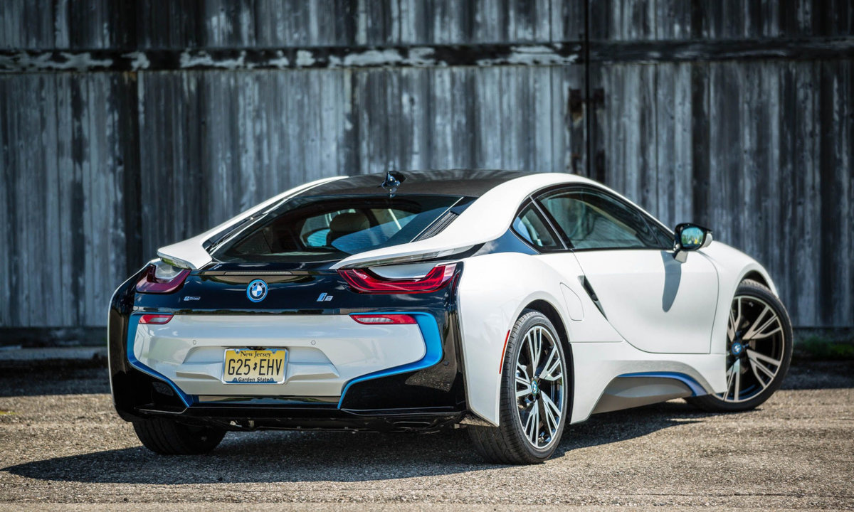 H BMW δεν πιστεύει σε ένα ηλεκτροκίνητο μέλλον