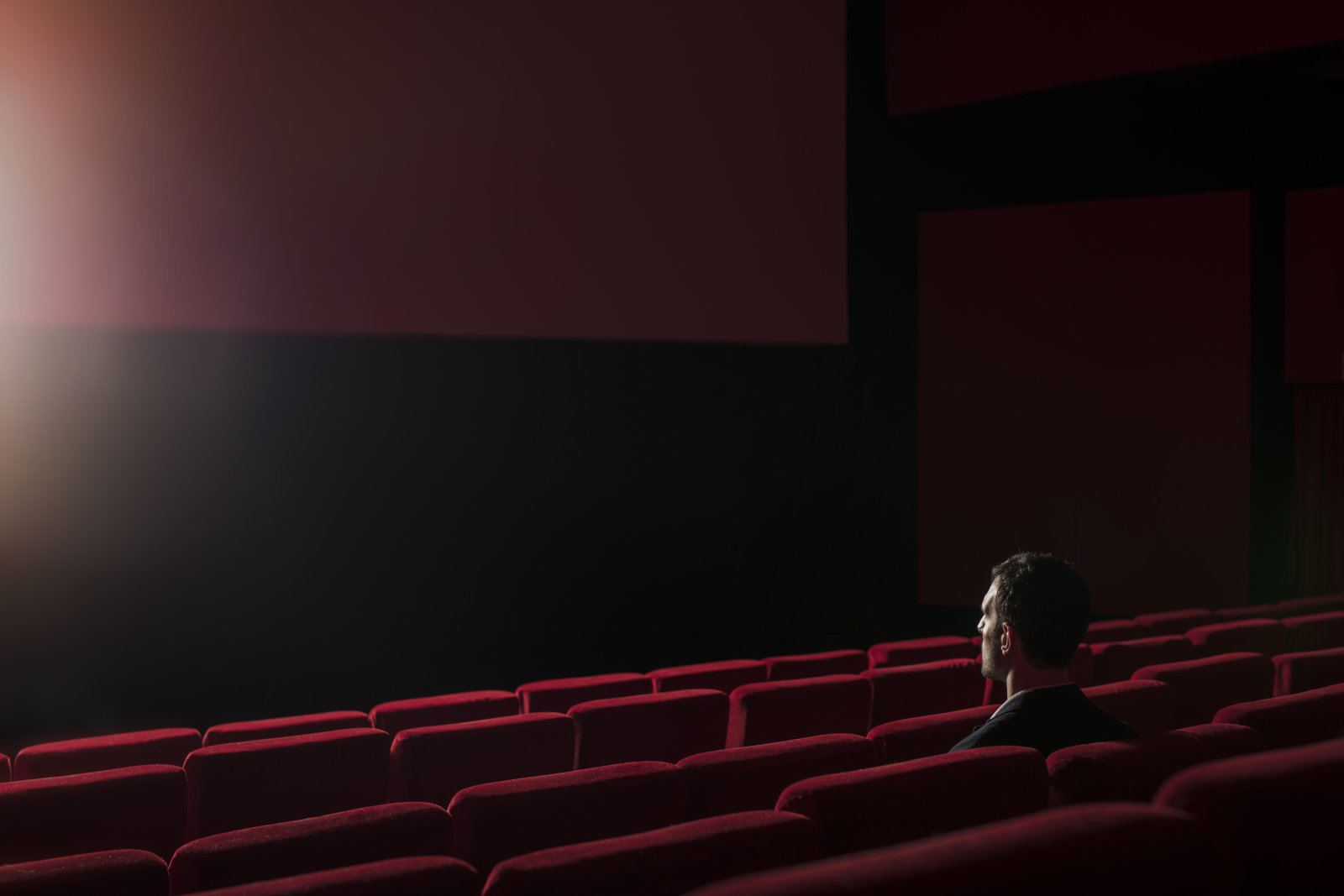 Οι Ιταλικές ταινίες θα προβάλλονται υποχρεωτικά πρώτα από τους κινηματογράφους και μετά από υπηρεσίες streaming