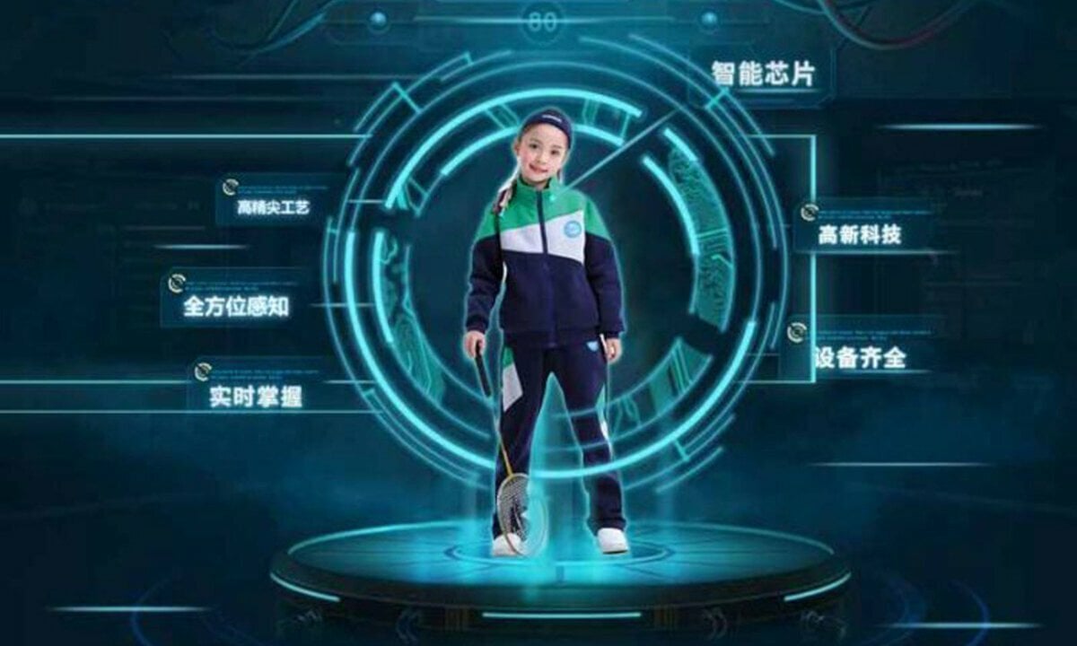 Σχολεία στην Κίνα χρησιμοποιούν “έξυπνες στολές” για τον εντοπισμό των μαθητών