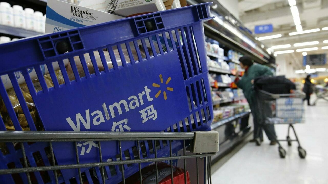 H Walmart εξασφαλίζει πατέντα για σύστημα που θα “κρυφακούει” πελάτες και υπαλλήλους