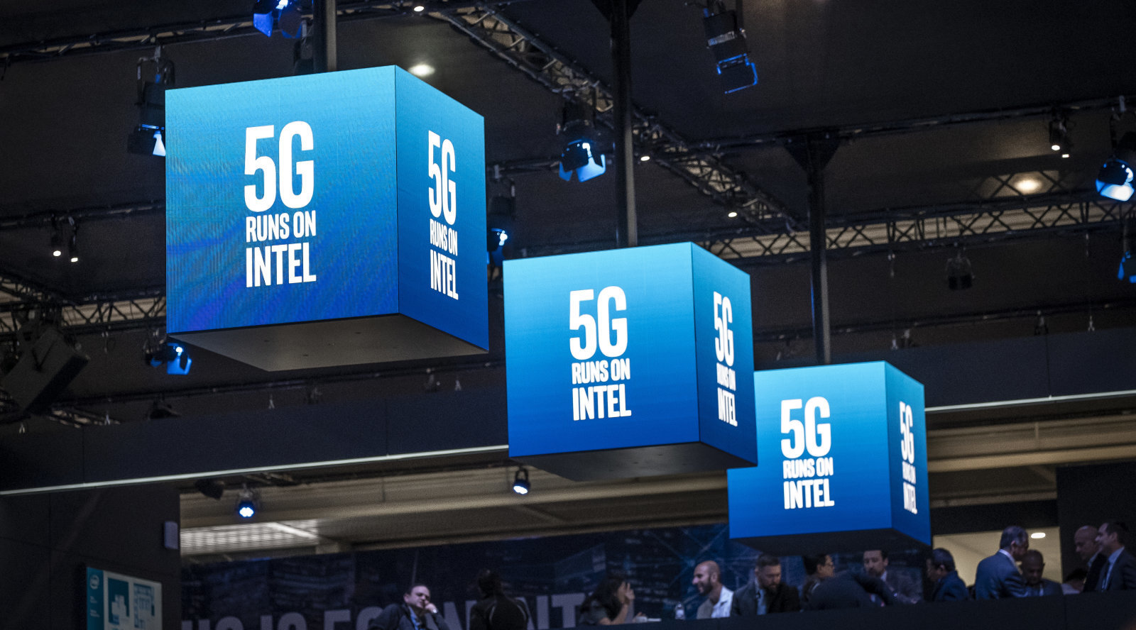 Η Intel εγκαταλείπει την ανάπτυξη 5G modem chips μετά την αναπάντεχη συμφωνία των Apple και Qualcomm