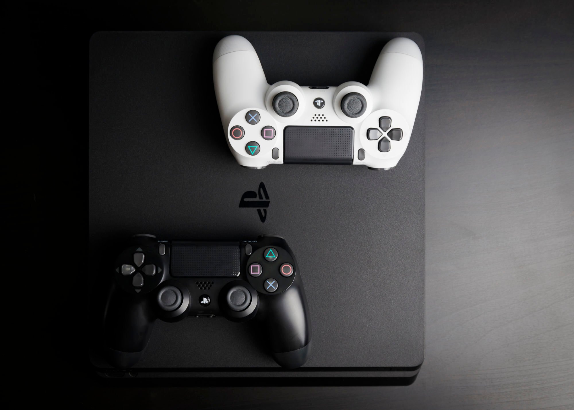 Μειώνονται οι πωλήσεις του PlayStation 4 καθώς η νέα γενιά της κονσόλας της Sony πλησιάζει