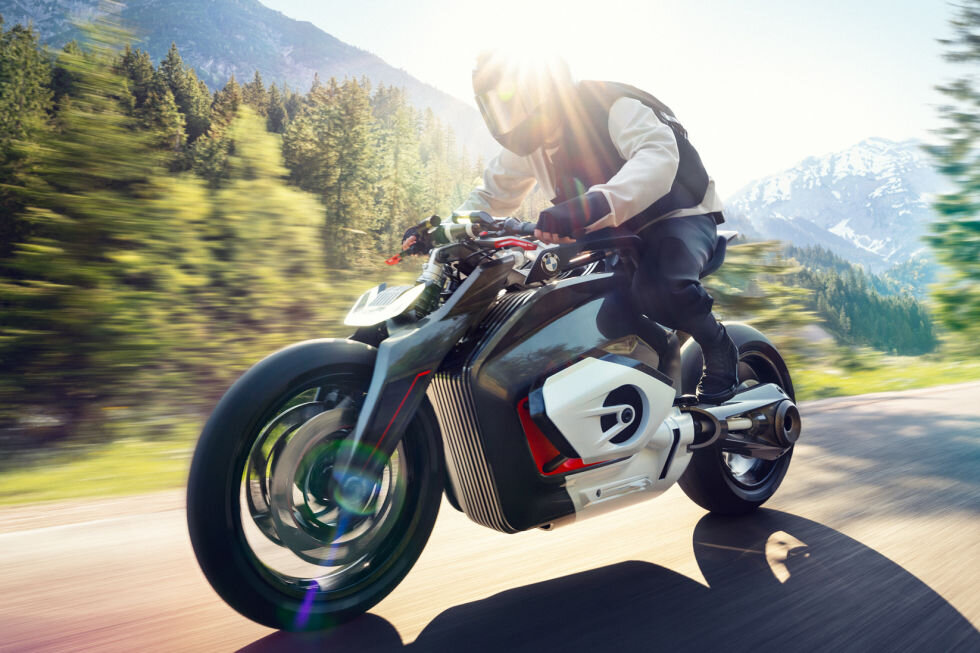 H BMW παρουσίασε το μέλλον στις ηλεκτρικές μοτοσικλέτες, το Vision DC Roadster