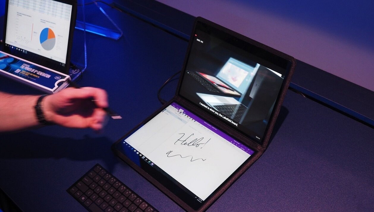 Η Microsoft ετοιμάζει μία νέα dual-screen συσκευή Surface