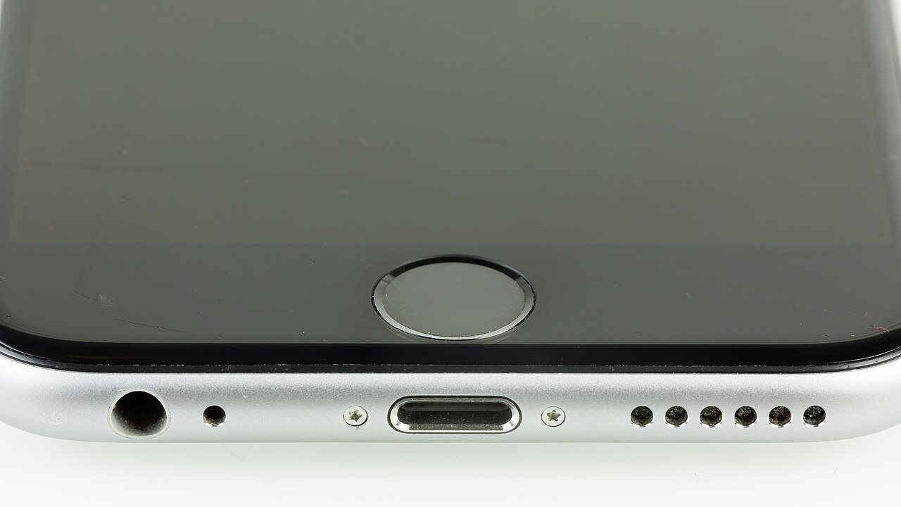 Περισσότερες πληροφορίες για "Τα νέα μοντέλα iPhone 11 θα διατηρήσουν τη θύρα Lightning αλλά θα έχουν αναβαθμισμένη Taptic Engine"