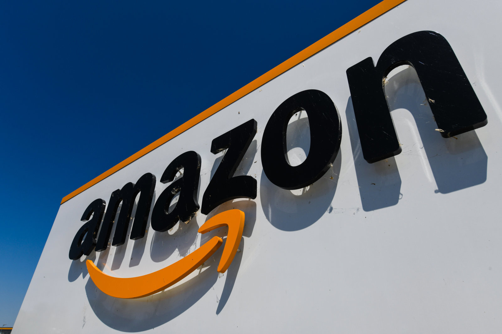 H Amazon αμφισβητεί την απόφαση του Πενταγώνου να «δώσει» το χρυσό συμβόλαιο cloud των $10 δις στην Microsoft και υποβάλλει αγωγή