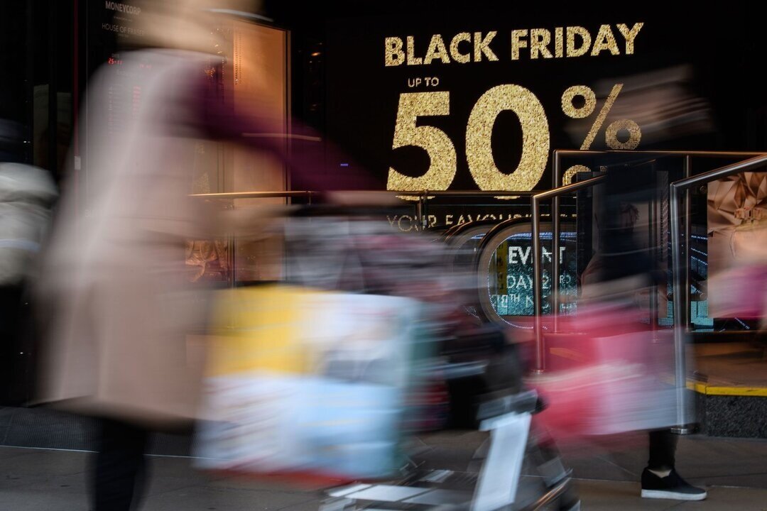 Black Friday: Ρεκόρ οι online αγορές στις ΗΠΑ, με τα smartphones στην πρωτοκαθεδρία