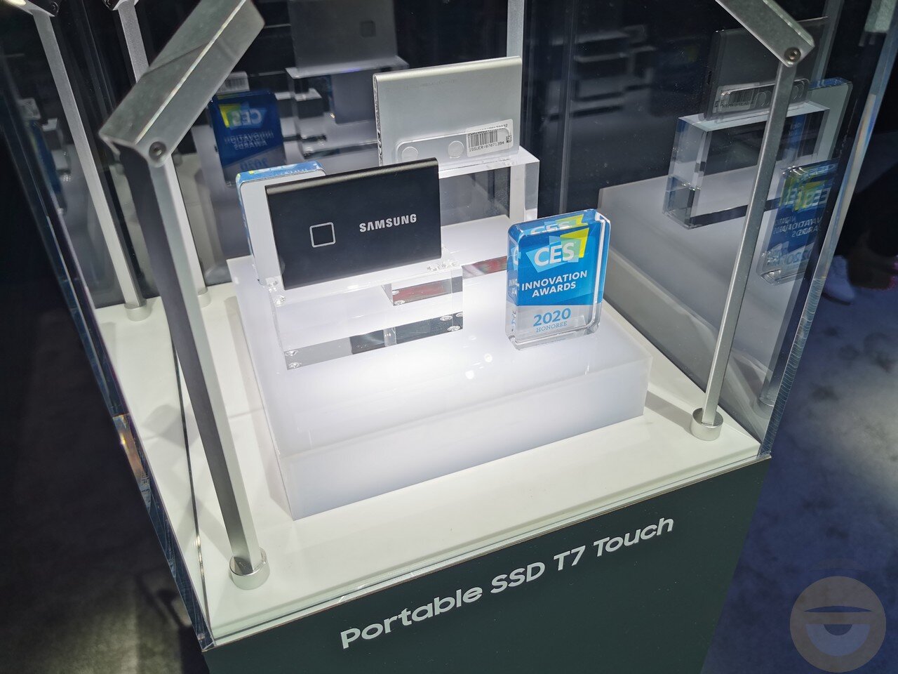 Το νέο εξωτερικό SSD της Samsung, Τ7 Touch ενσωματώνει fingerprint reader