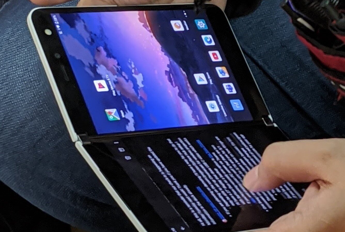 Το Surface Duo, το πρώτο Android smartphone της Microsoft ήδη δοκιμάζεται δημόσια