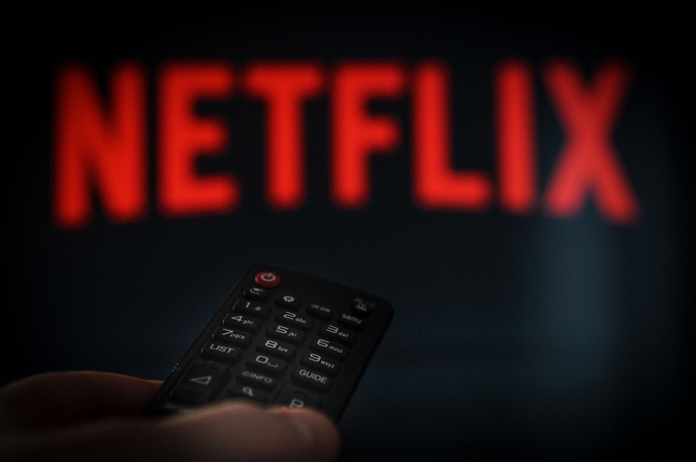 Το Netflix θα μειώσει την ποιότητα μετάδοσης του περιεχομένου του για να αποφευχθεί υπερφόρτωση του δικτύου