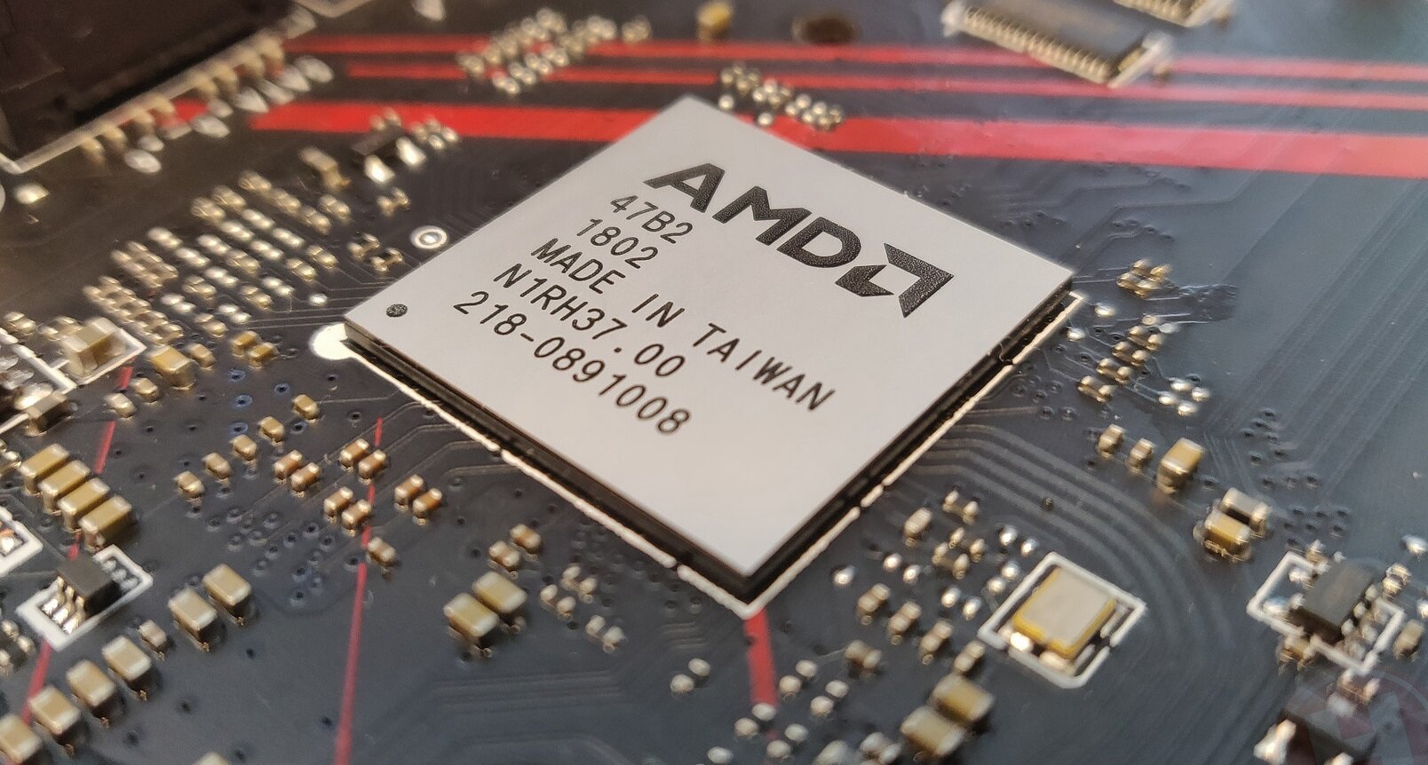 Η AMD «κάνει πίσω» και τα motherboards με B450 και X470 chipsets θα υποστηρίζουν «Zen 3»