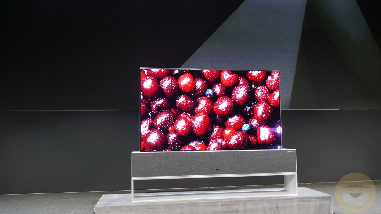 Στην κυκλοφορία η LG Signature OLED TV που «ξετυλίγεται» με τιμή $87,000