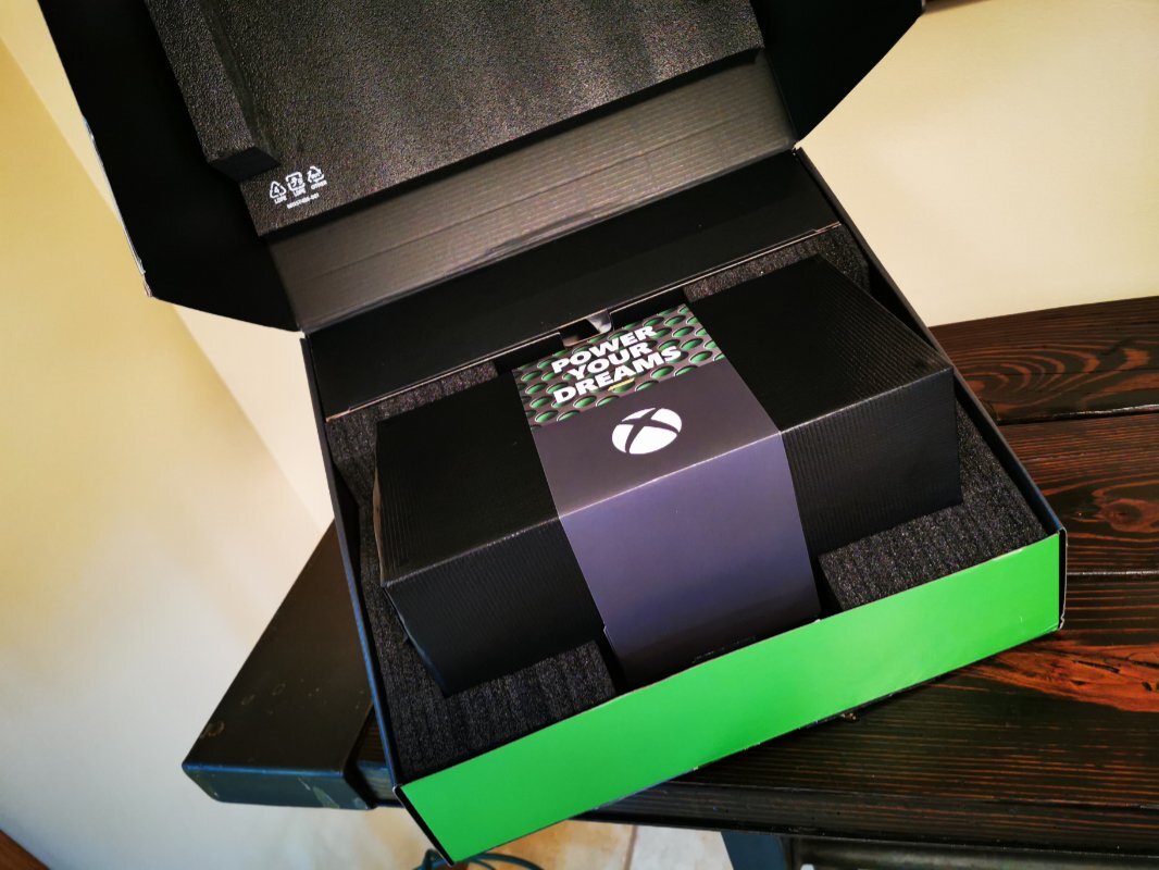 Τα πρώτα unboxing videos για τα Xbox Series X|S είναι γεγονός